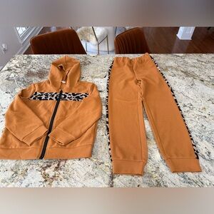Shein Leopard Trim Kids Jogger Set - Tan Size 9Y